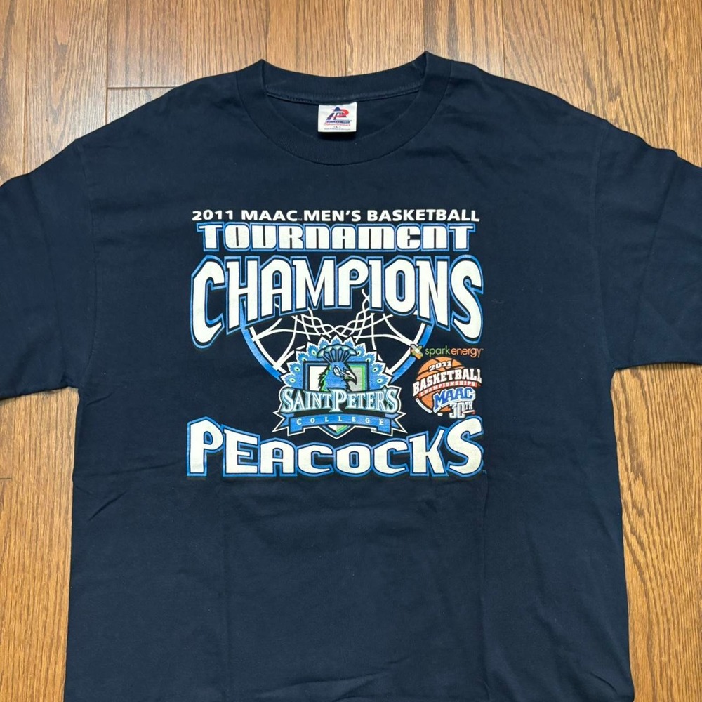 Vintage Y2K Saint Peters Peacocks T-shirt basketball tournament champions navy